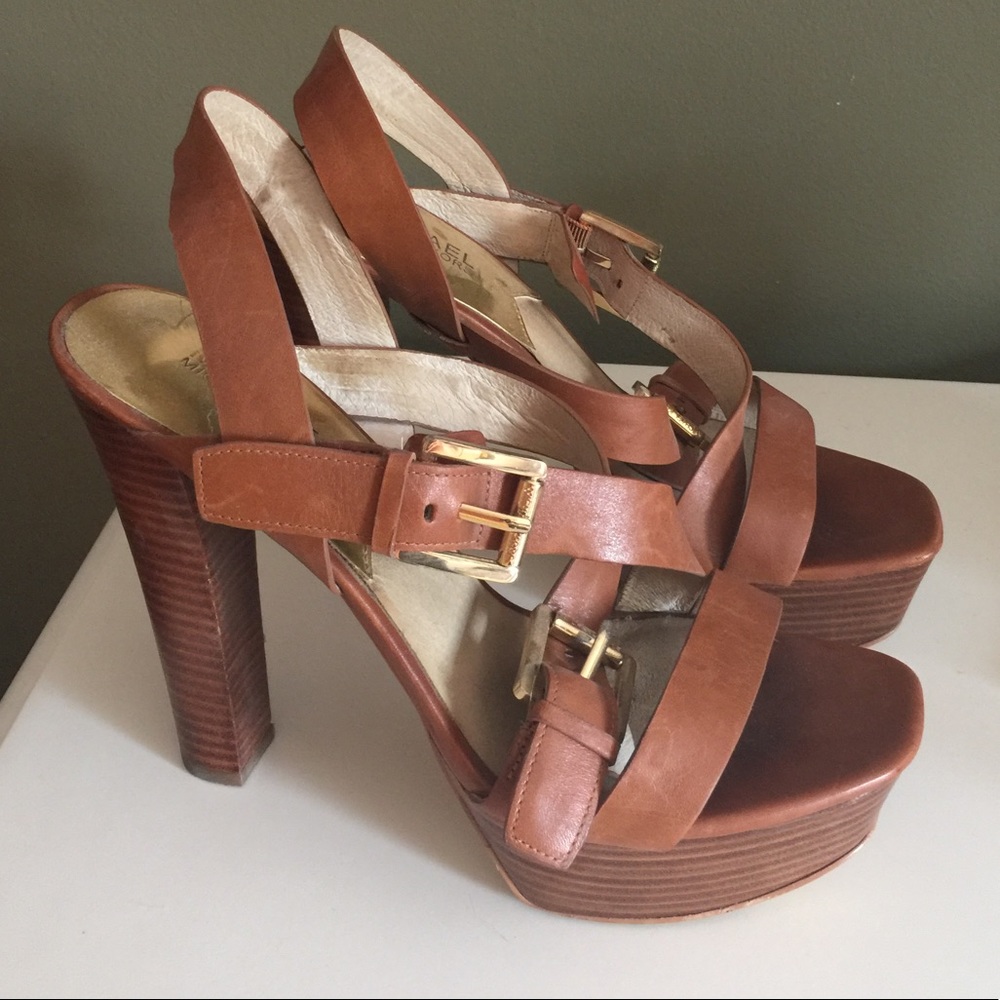 Michael Kors sandals tan